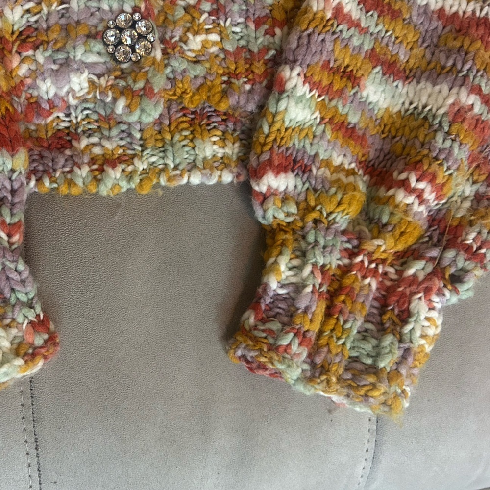 WILD FABLE Rainbow Cropped Knit Cardigan With Rhinestone Flower Buttons - Picture 5 of 10